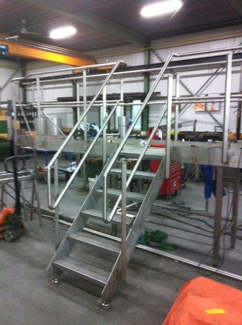 rvs machinebordessen railingwerken